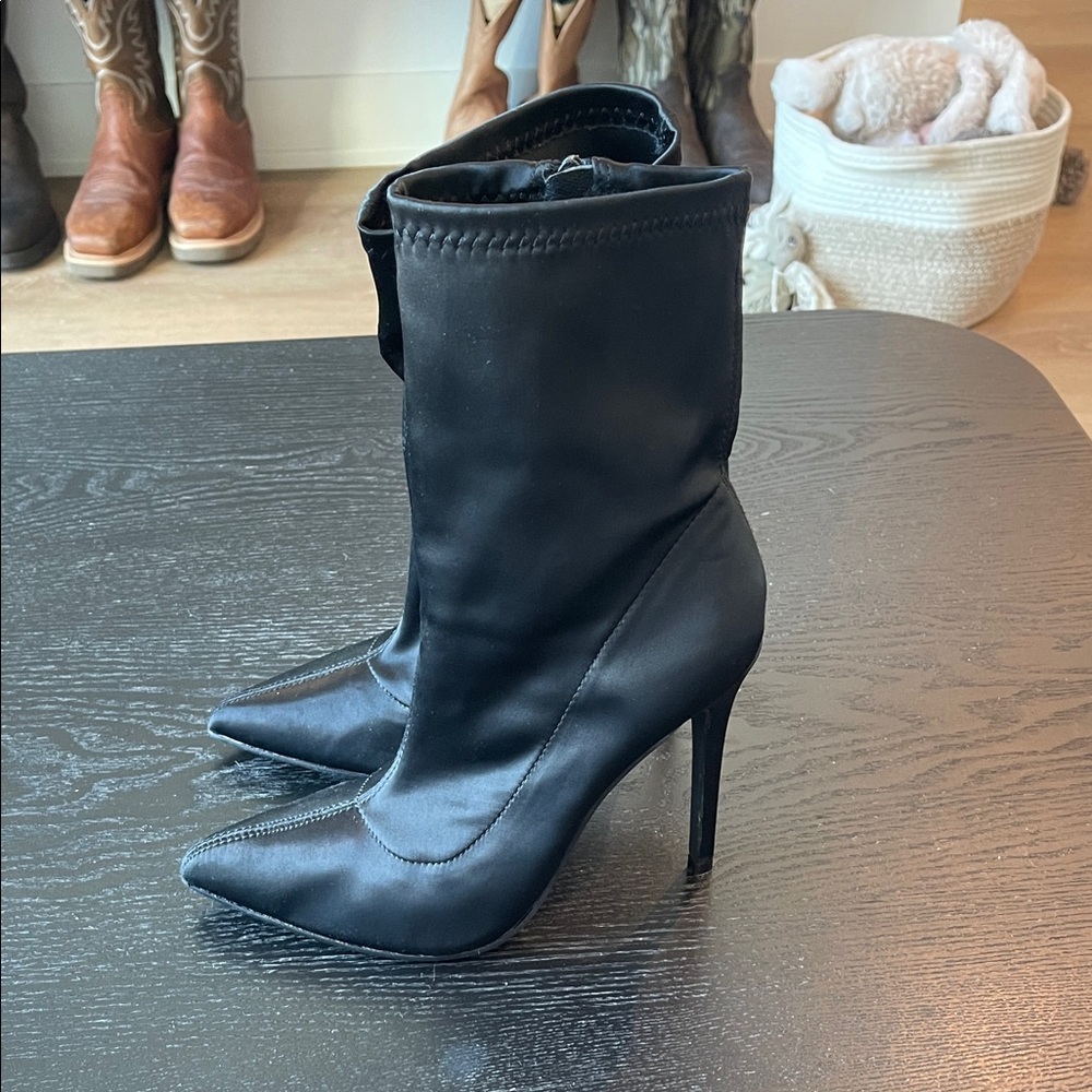 Women's Black Pointed Toe Stiletto Ankle Boots